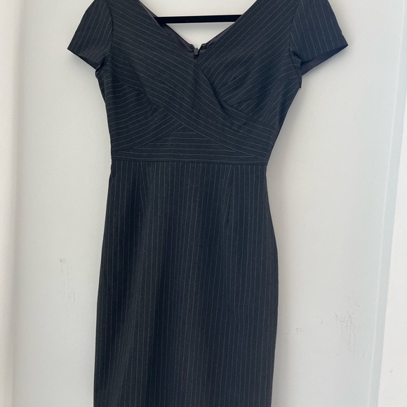Designer Calven Klein Classic Dress size 2P - Picture 12 of 16